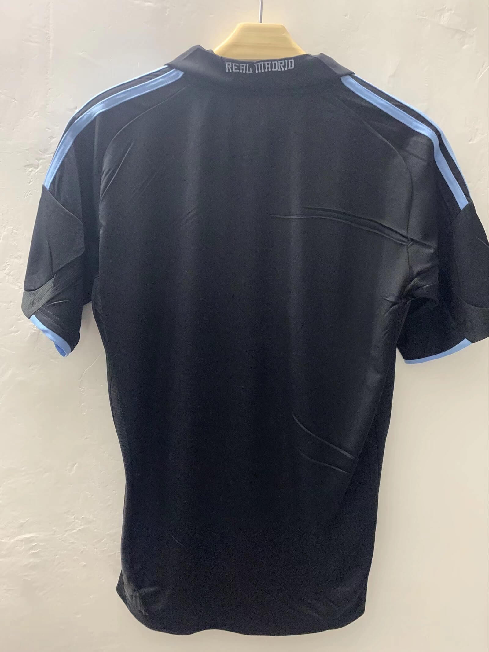 Real Madrid Retro Jersey Away 2009/10 - Reps Jerseys