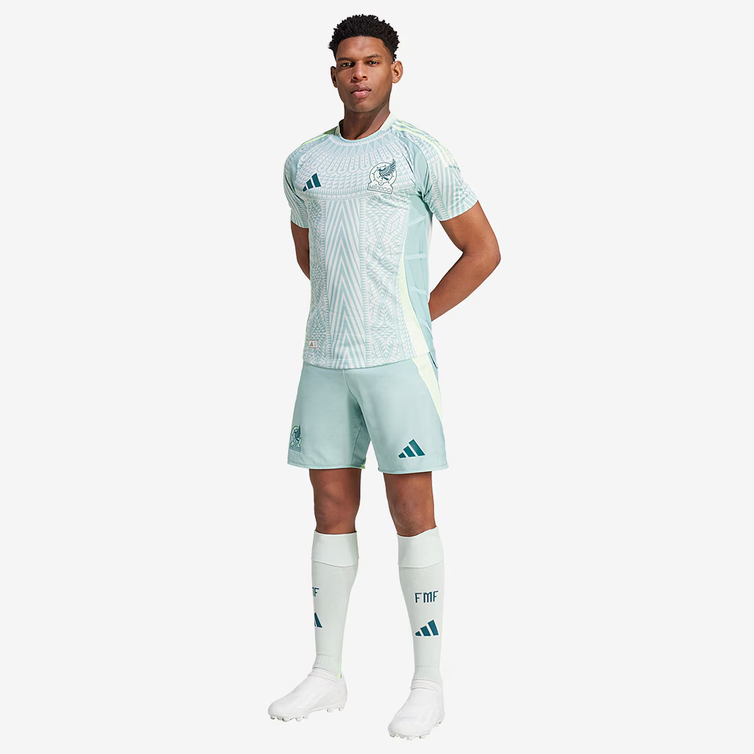 The Ultimate Guide to Mexico Kid Jerseys in 2025 - Reps Jerseys